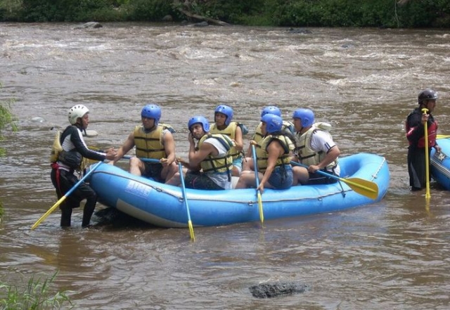  Passeio de rafting 